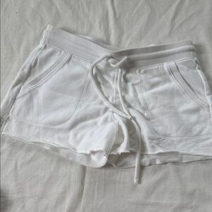 Vineyard Vines White Beach Casual Shorts